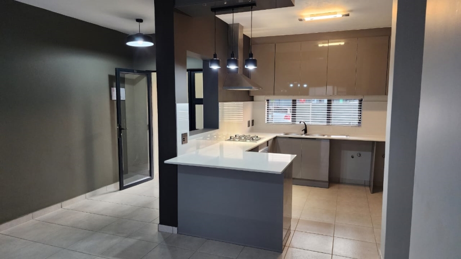 To Let 3 Bedroom Property for Rent in Waterval East North West
